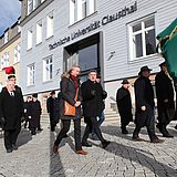 Menschen während des Bergdankfestes